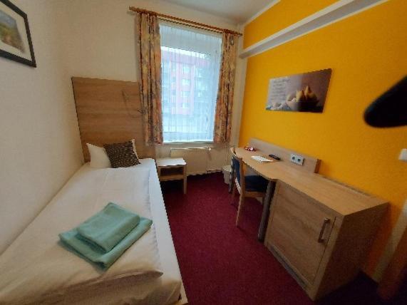 Landguthotel Hotel-Pension Sperlingshof 달고프 외부 사진
